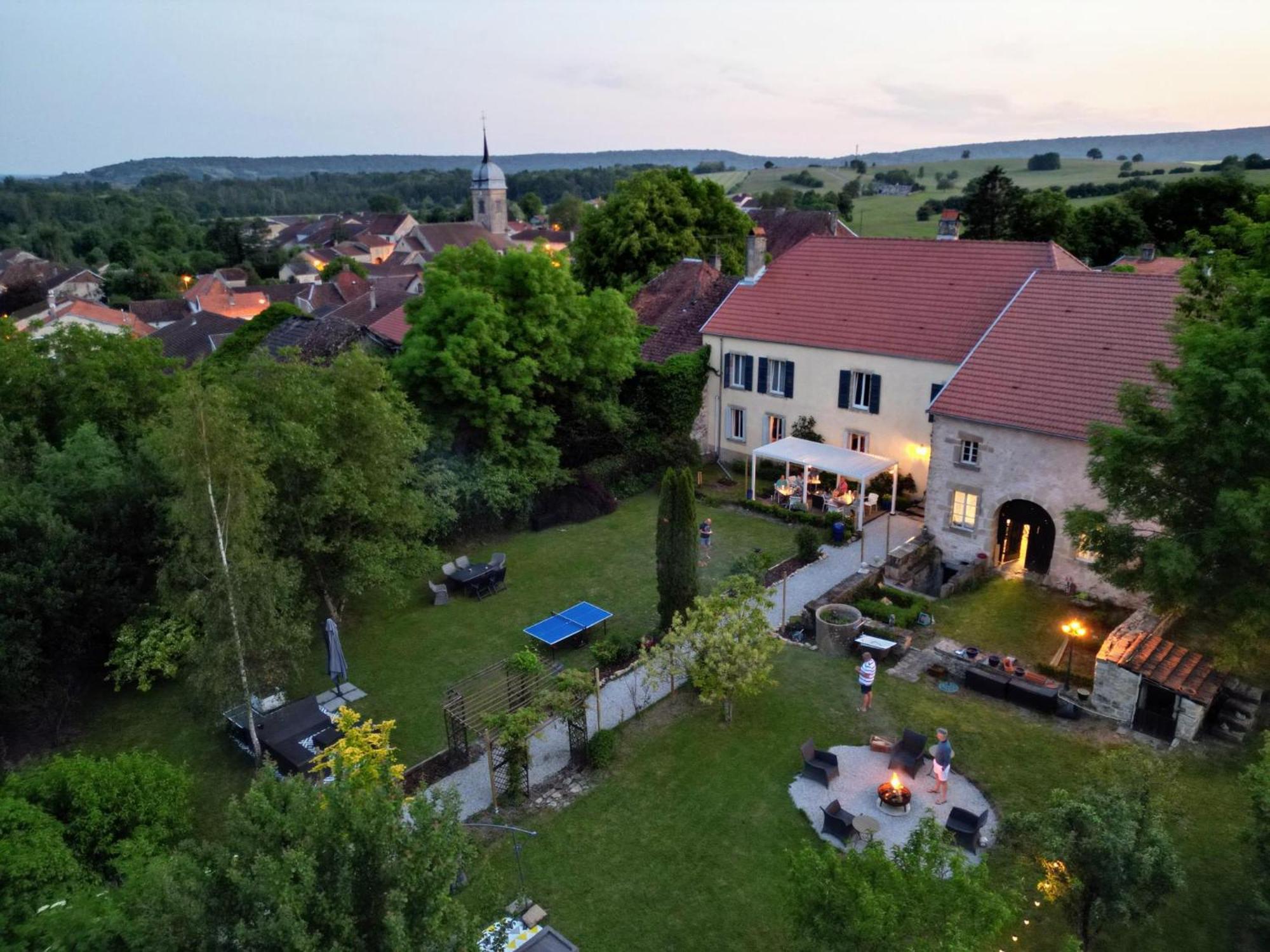 Maison Egalite Melay  Eksteriør bilde